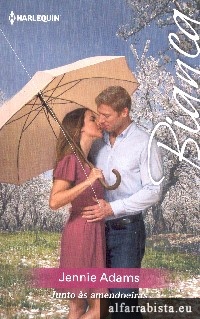 Junto �s amendoeiras